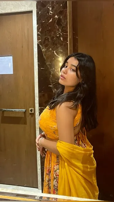 ISBT VIP Call Girl Navya ISBT VIP Call Girl Navya